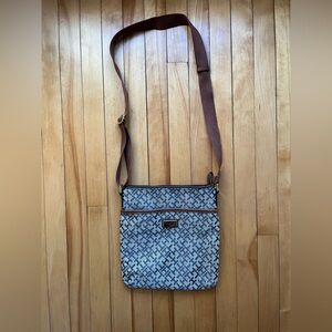 Tommy Hillfiger Purse NWOT